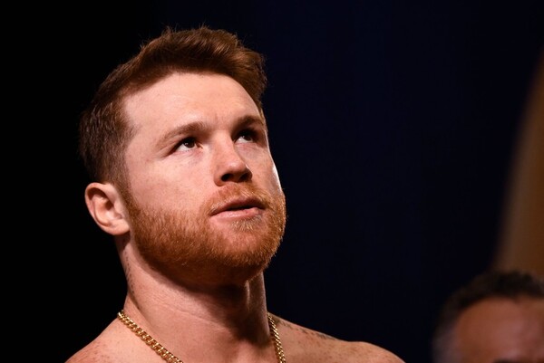 Canelo Álvarez se mantiene como número uno en la AMB pese a su derrota ante Crawford