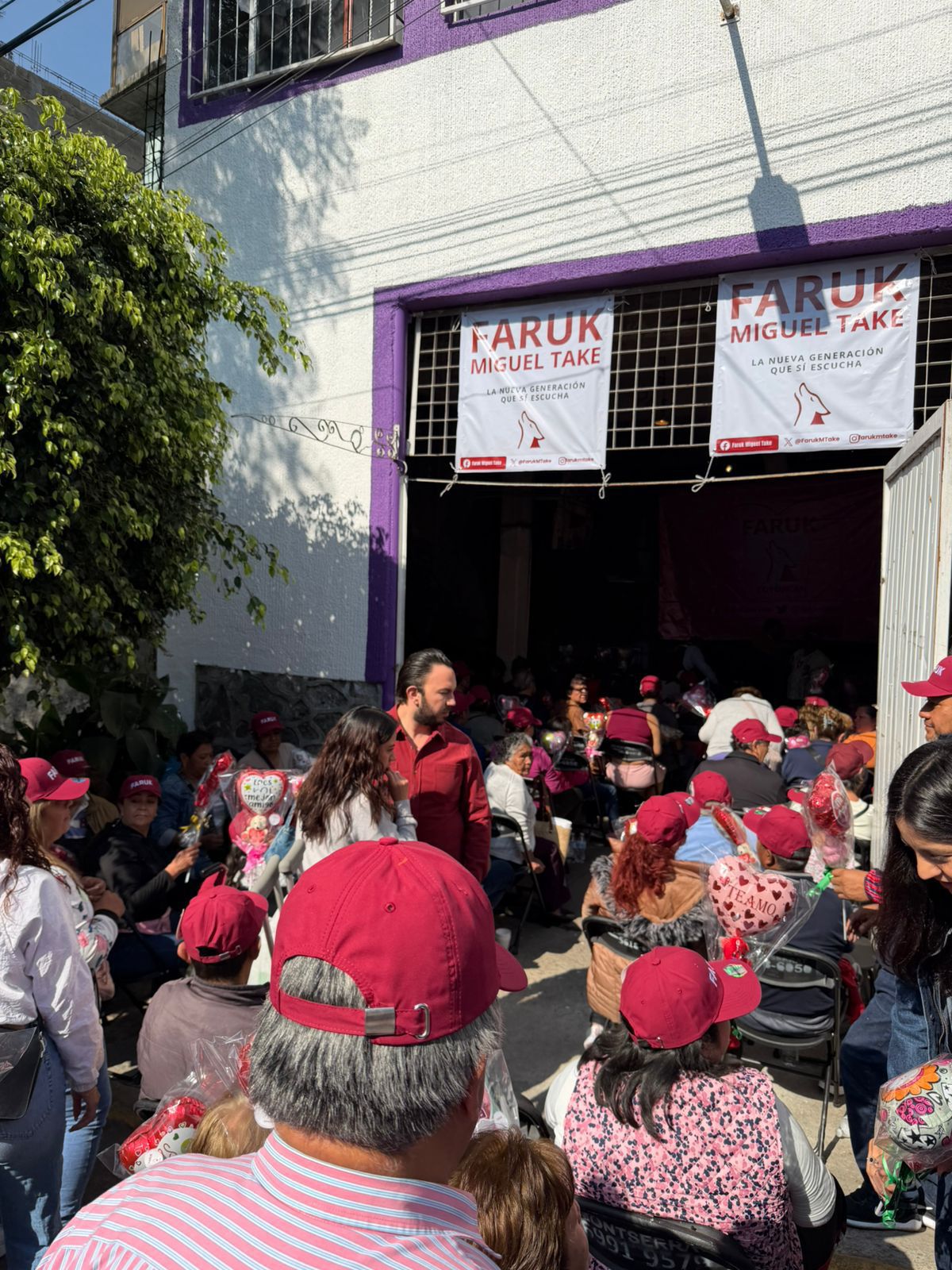 Faruk Miguel Take fortalece lazos vecinales en Coyoacán este 14 de febrero