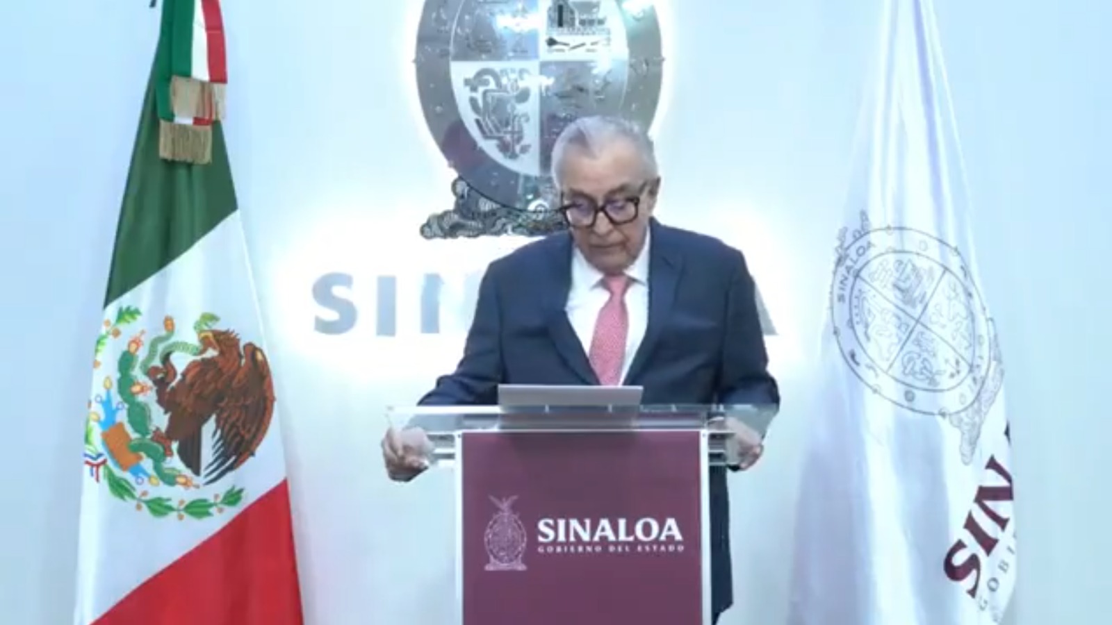 Rocha Moya solicita licencia en Sinaloa; inician reestructuración gubernamental y alcaldías